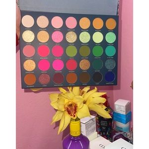 (SOLD)Morphe 35A up til DAWN palette💕💄 🎨